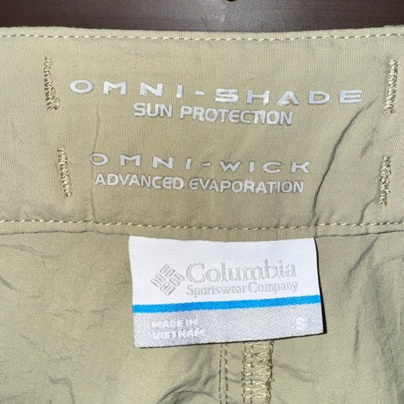 Columbia Women's Cross On Over Cargo Omni-Wick Khaki Shorts Size Small - Picture 5 of 6